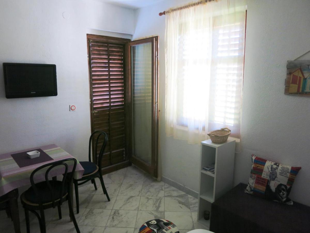 Apartments Delibasic Rogoznica  Εξωτερικό φωτογραφία